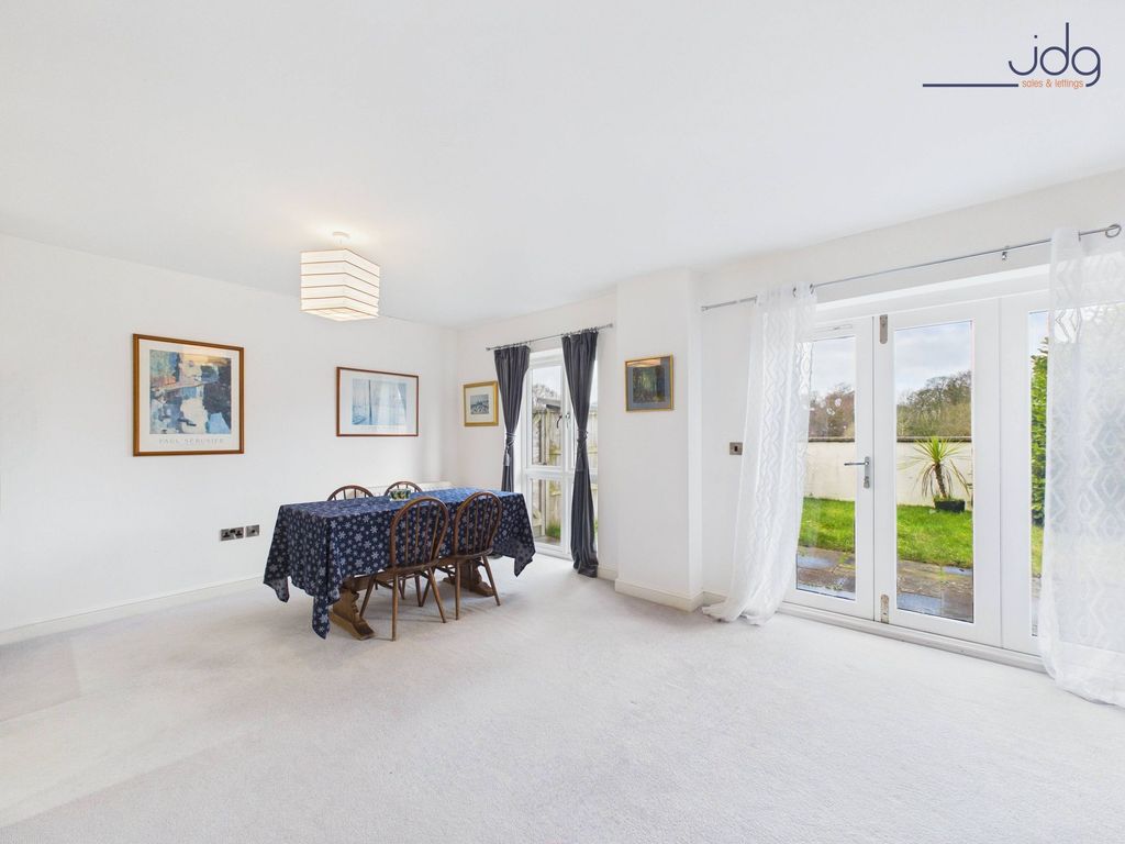 Property photo 3 of 11 Diner Space