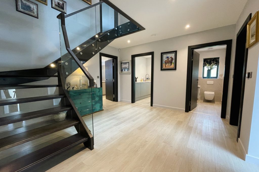 Property photo 3 of 47 14