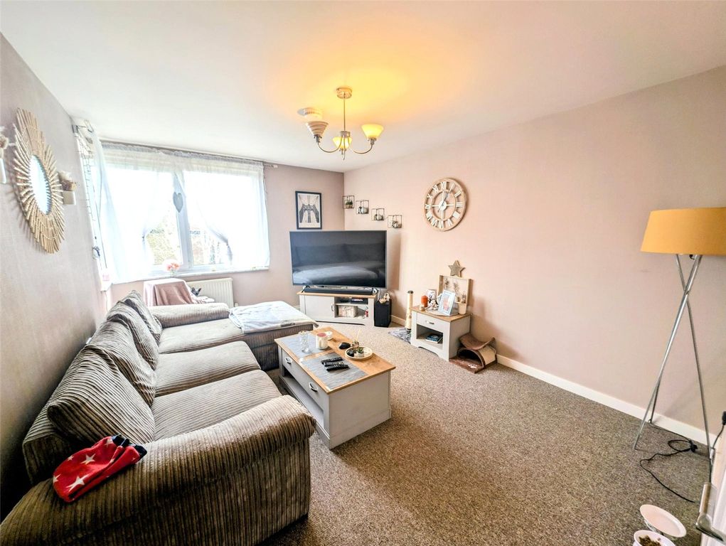 Property photo 3 of 6 Picture No. 05