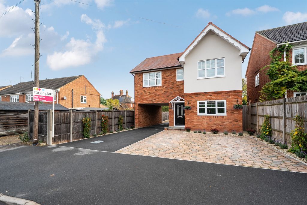 Property photo 1 of 9