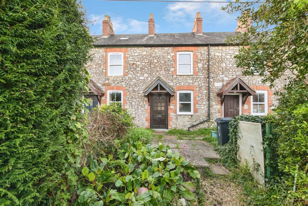 Property photo 1 of 19