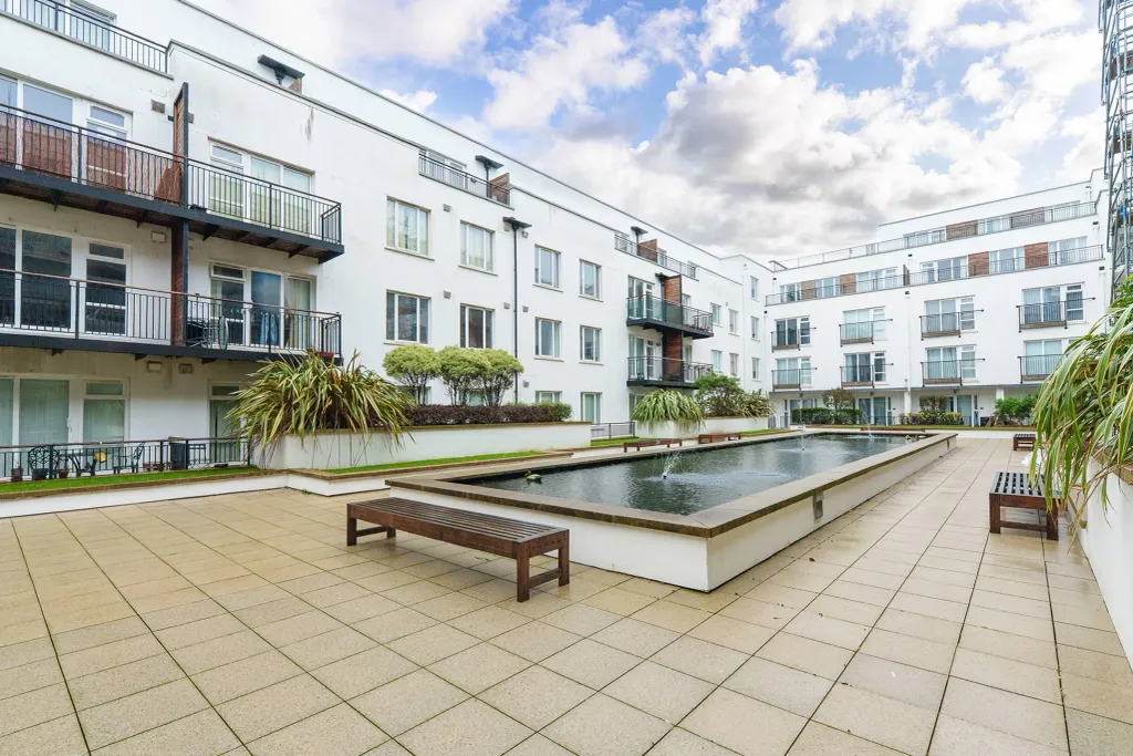 Property photo 2 of 15