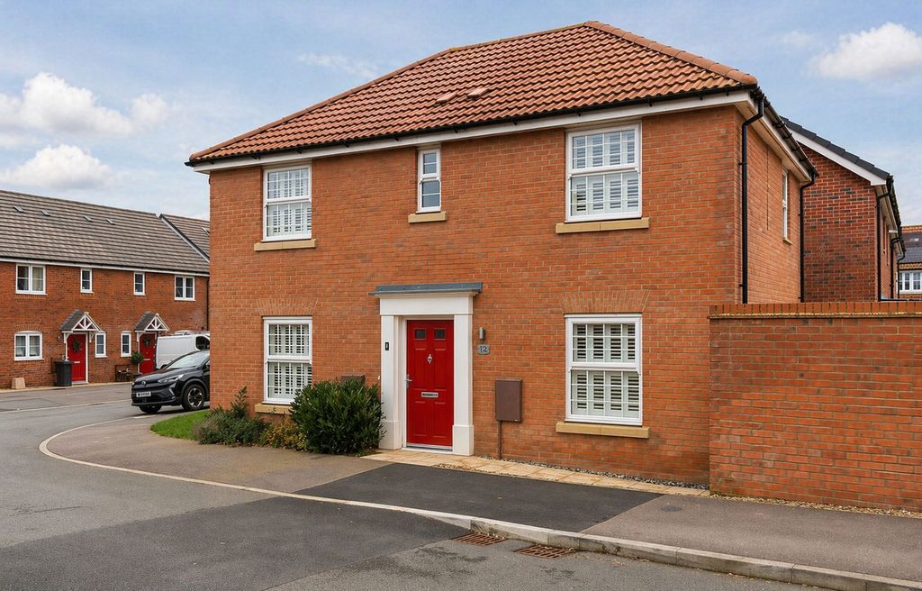 Property photo 1 of 23