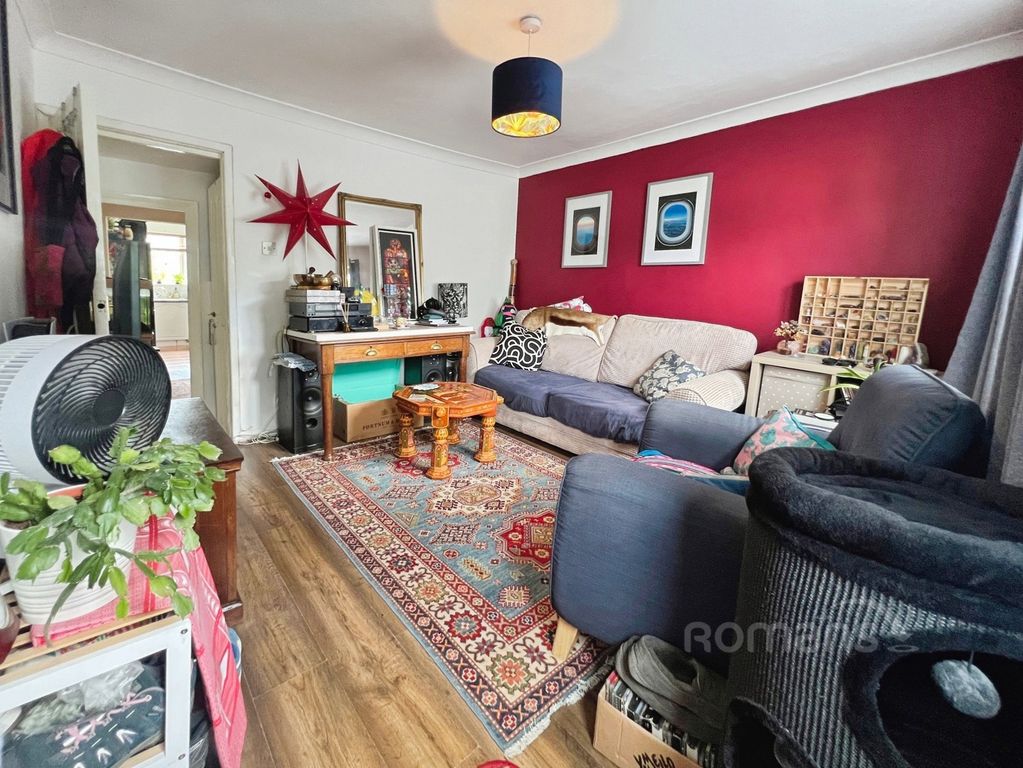 Property photo 3 of 15 Pbox-Img.Jpg
