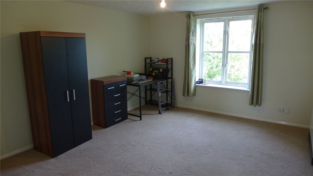 Property photo 2 of 7 Picture No. 06