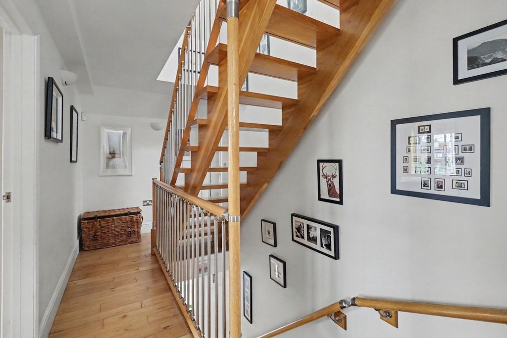 Additional image 18 of 5 bed detached house for saleVine Road, East Molesey KT8