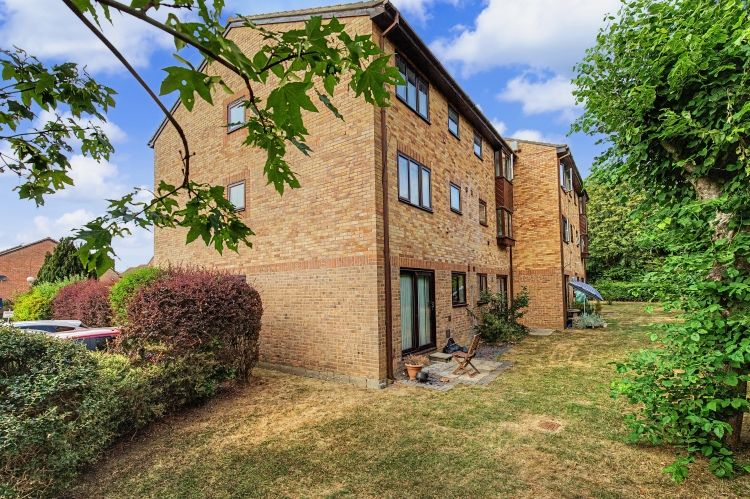 Property photo 1 of 8 334806
