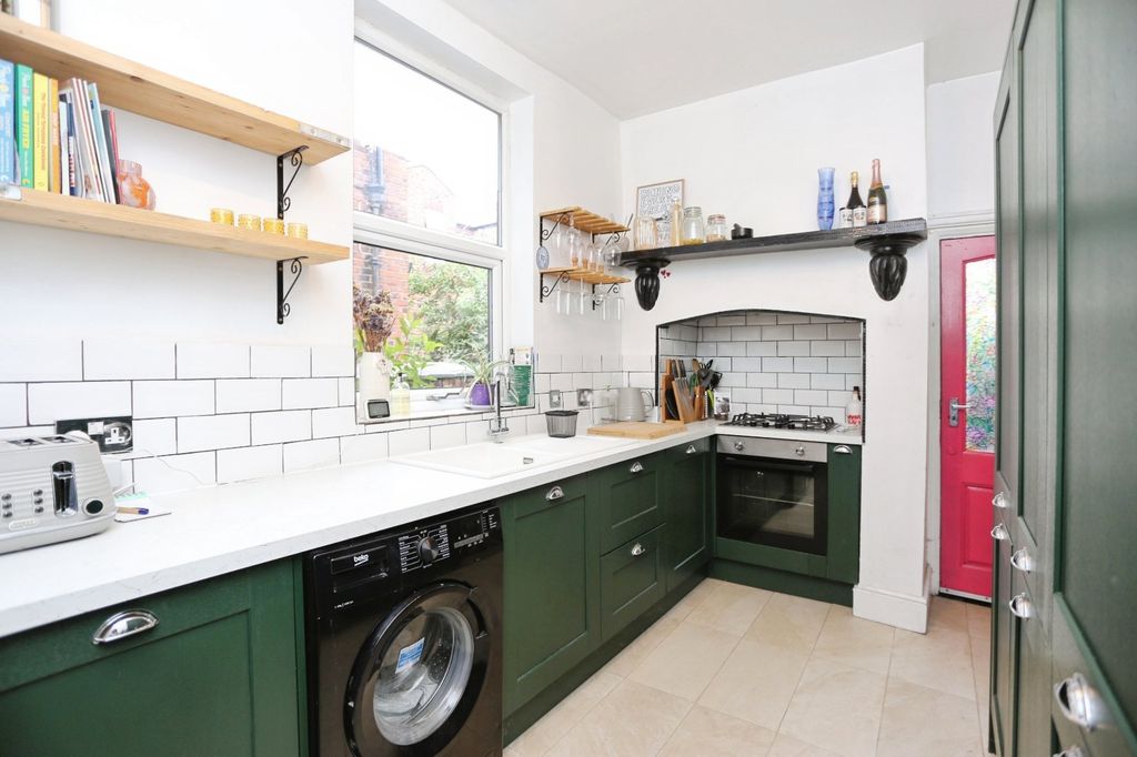 Property photo 3 of 27 Picture No. 10