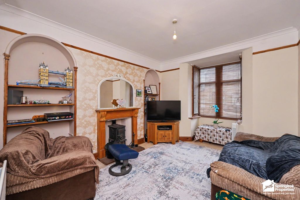 Property photo 2 of 11 Image 1