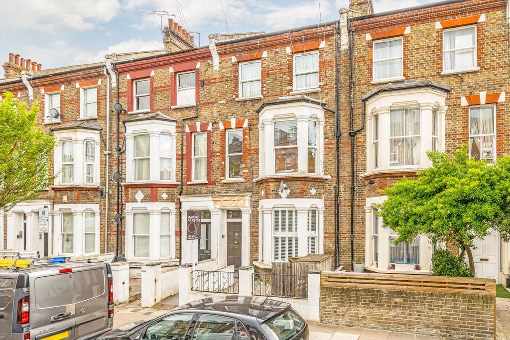 Property photo 1 of 8