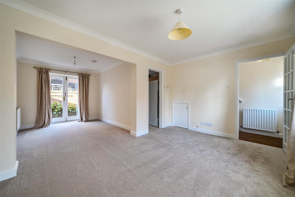 Property photo 2 of 12 Reception Room.Jpg