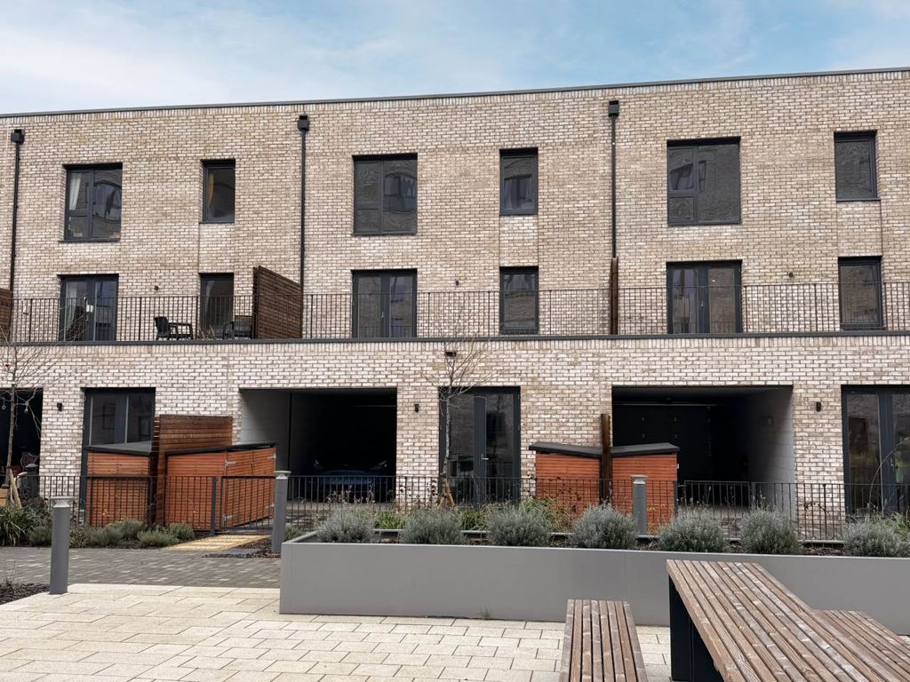 Property photo 1 of 19 Rear