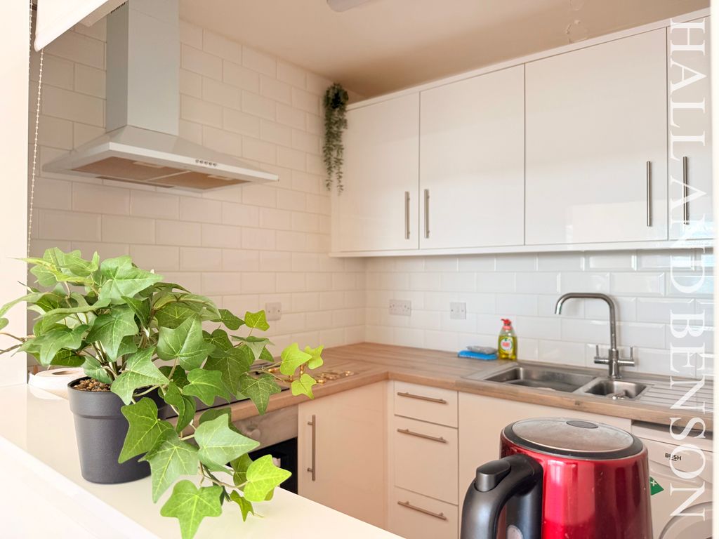 Property photo 1 of 12 Image