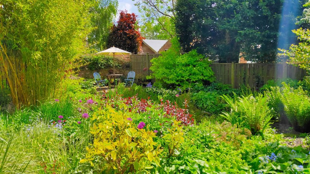 Property photo 2 of 29 New Garden.Jpg