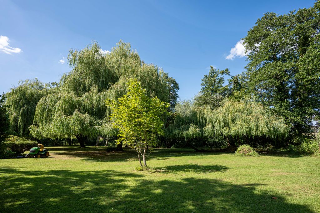 Additional image 21 of 6 bed detached house to rentComberton Road DY10