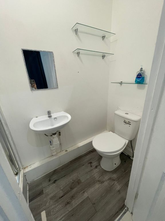 Property photo 2 of 4