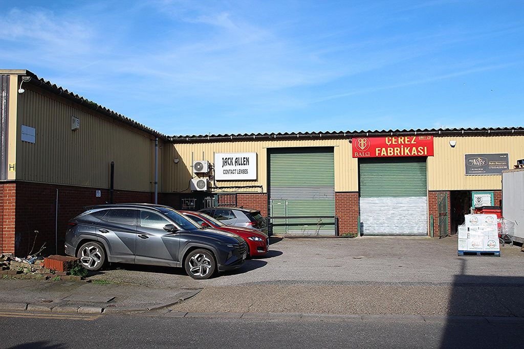 Property photo 2 of 12