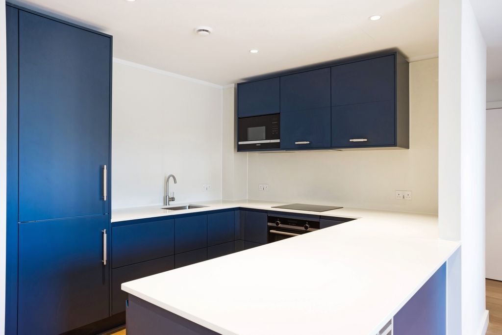 Property photo 2 of 17 Jubilee Walk