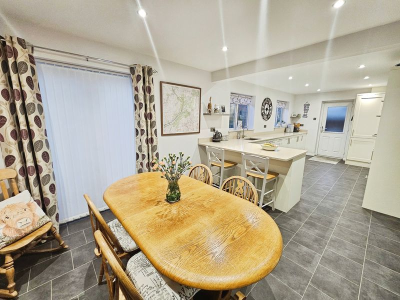 Property photo 3 of 12 Photo 14