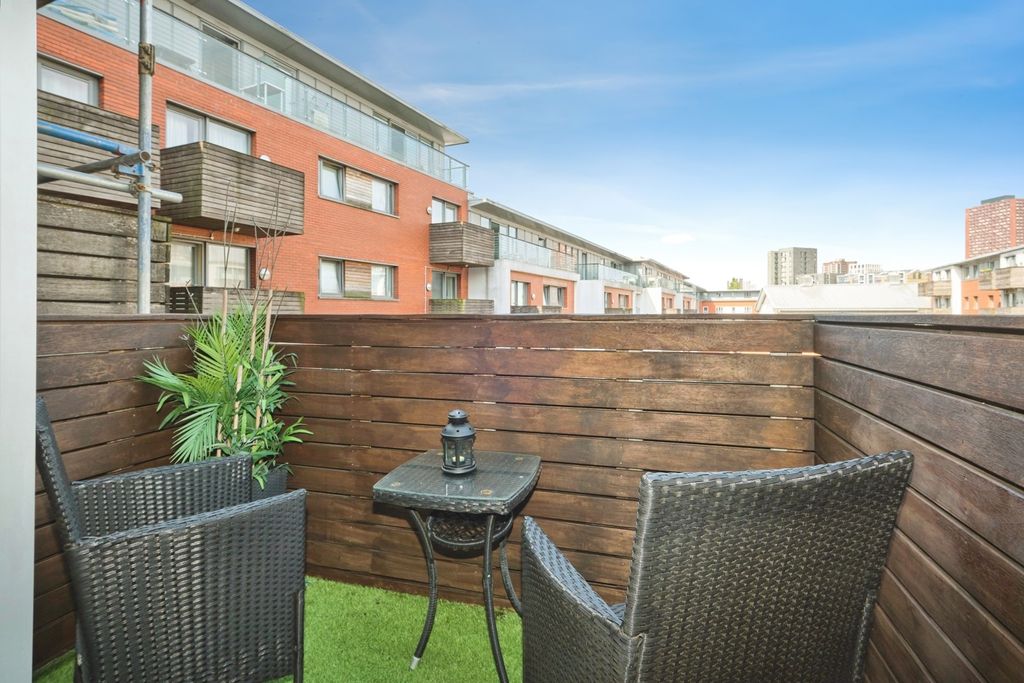 Property photo 2 of 18 Balcony