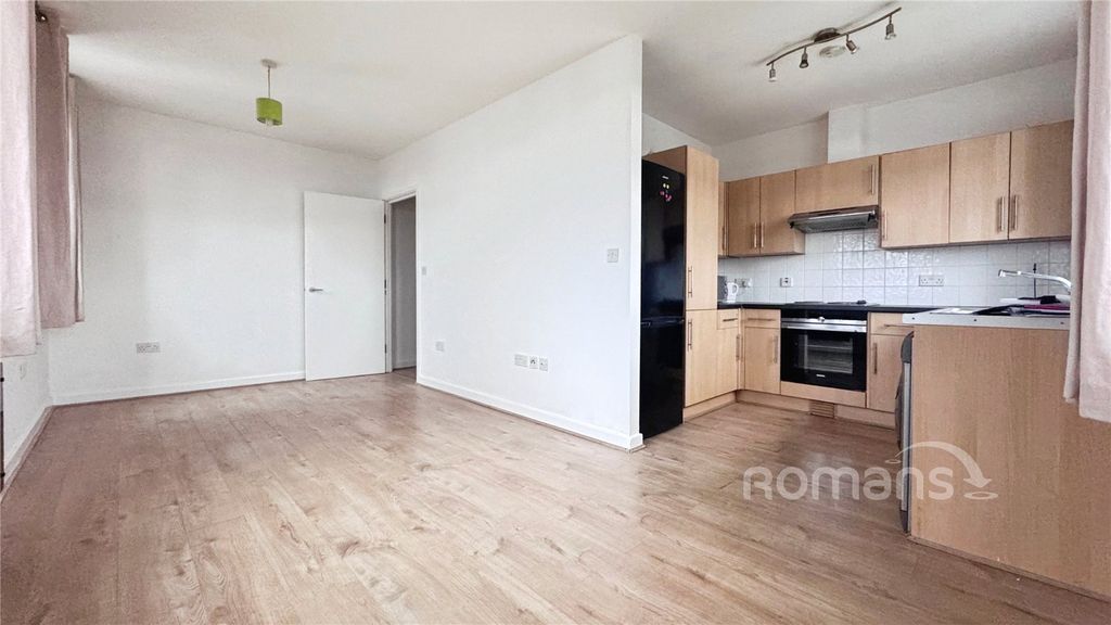 Property photo 2 of 13 Picture No. 23