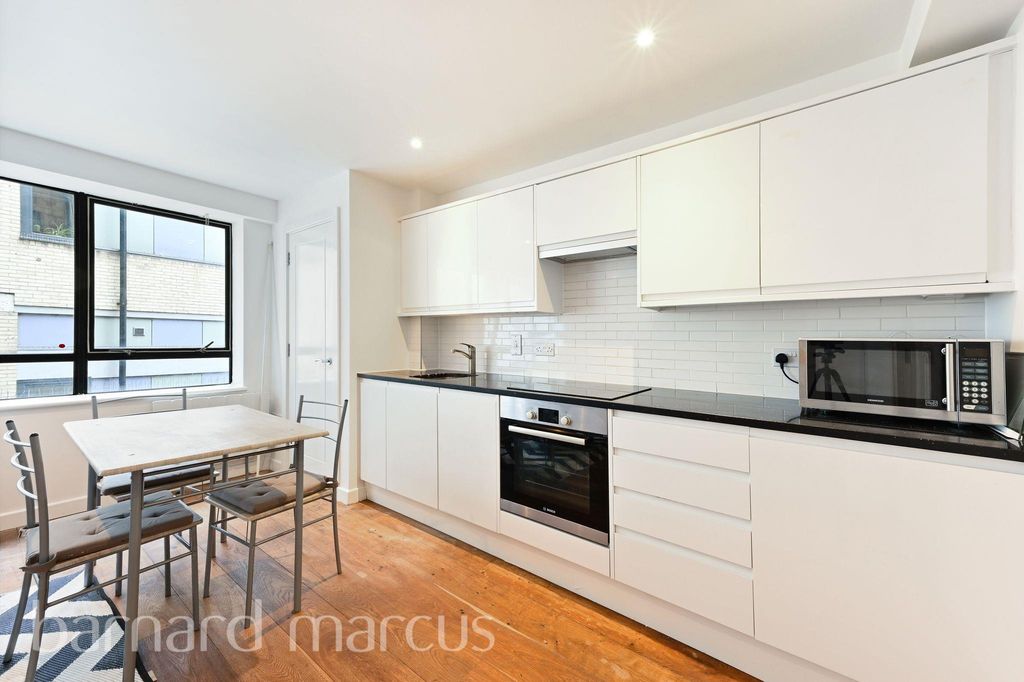 Property photo 1 of 7 Image