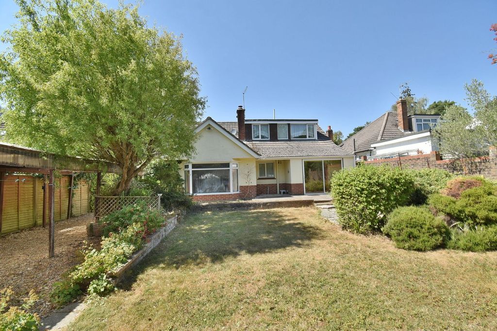 Property photo 3 of 19