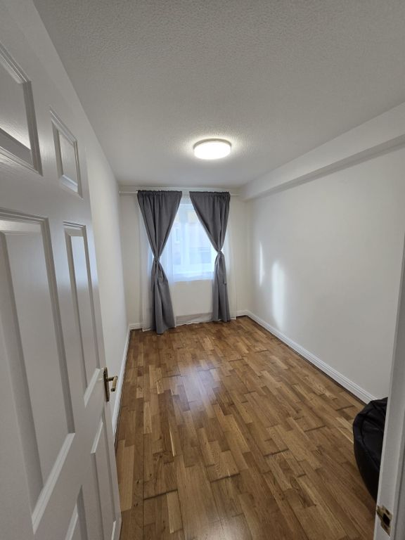 Property photo 2 of 7 Gallery