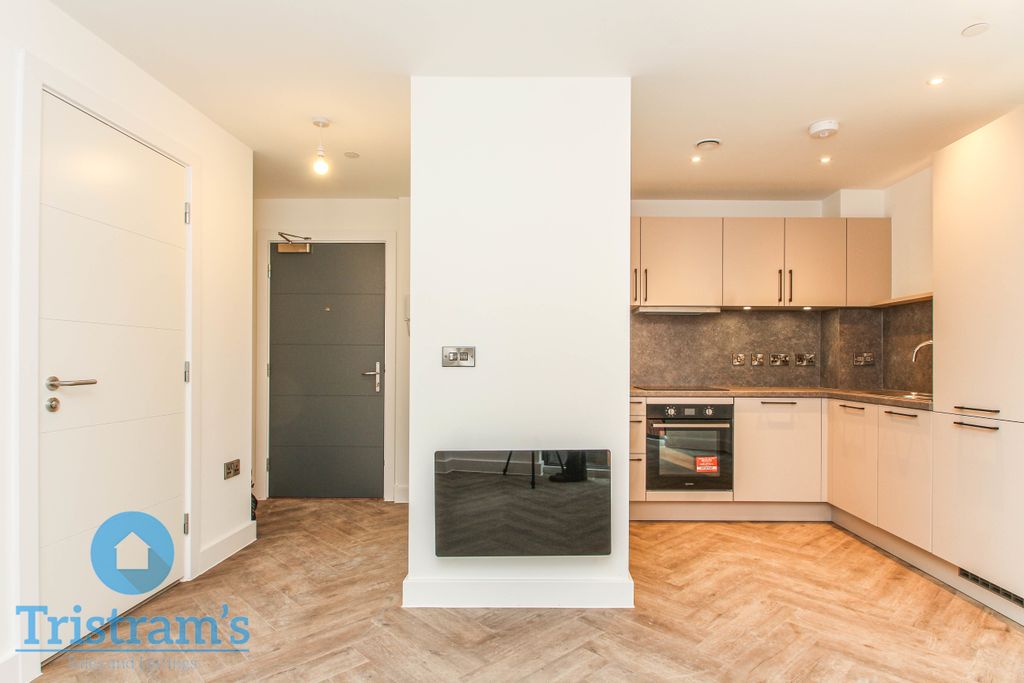 Property photo 2 of 9