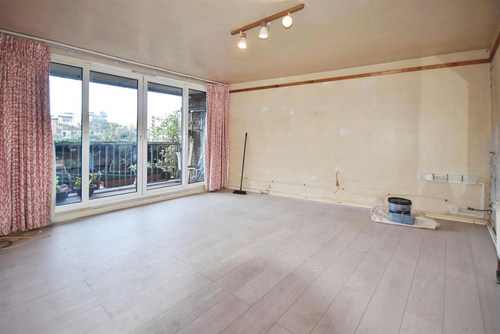 Property photo 3 of 6 User_Edited_Photo-8323ee82_User-Edited-798495cd-79