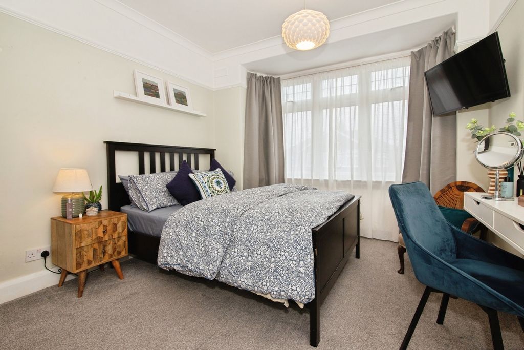 Property photo 3 of 20 Pbox-Img.Jpg