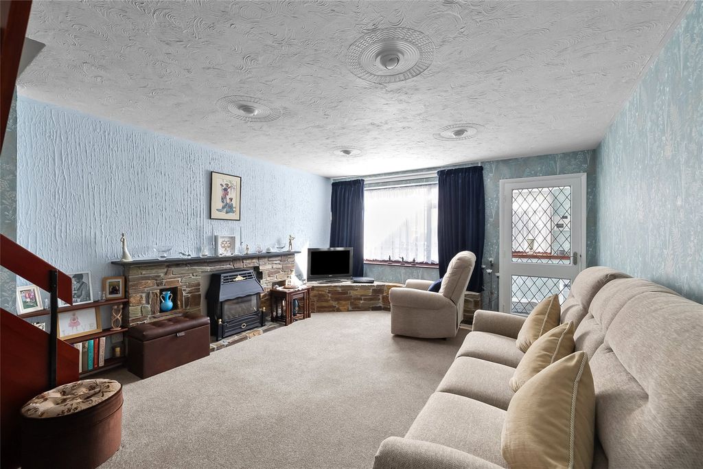 Property photo 3 of 16 Picture No. 15