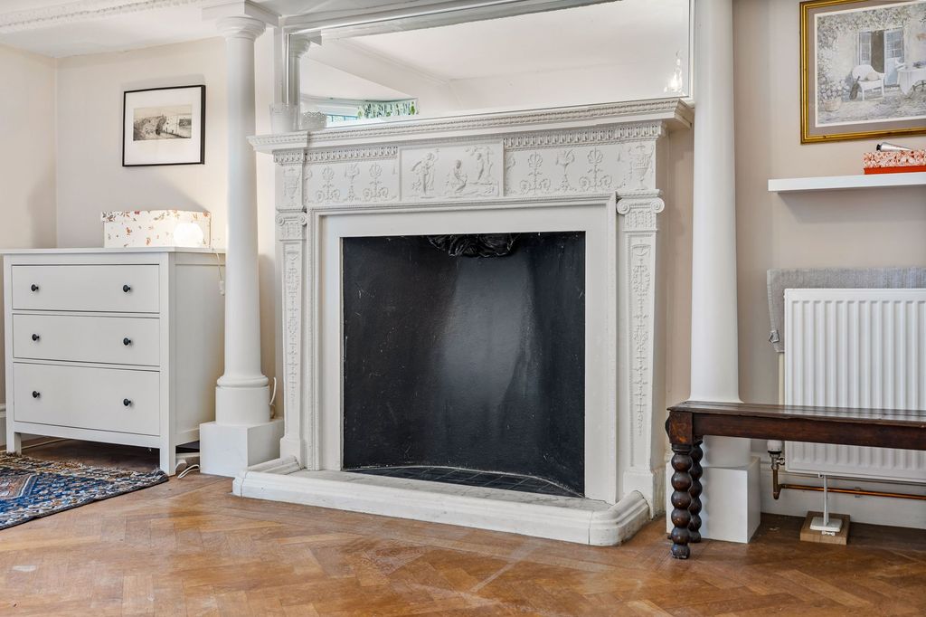 Additional image 26 of 5 bed property for saleShip Street, East Grinstead RH19