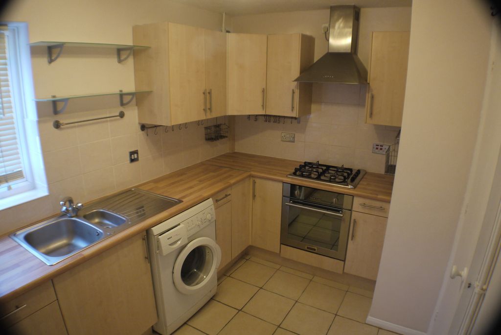 Property photo 3 of 8