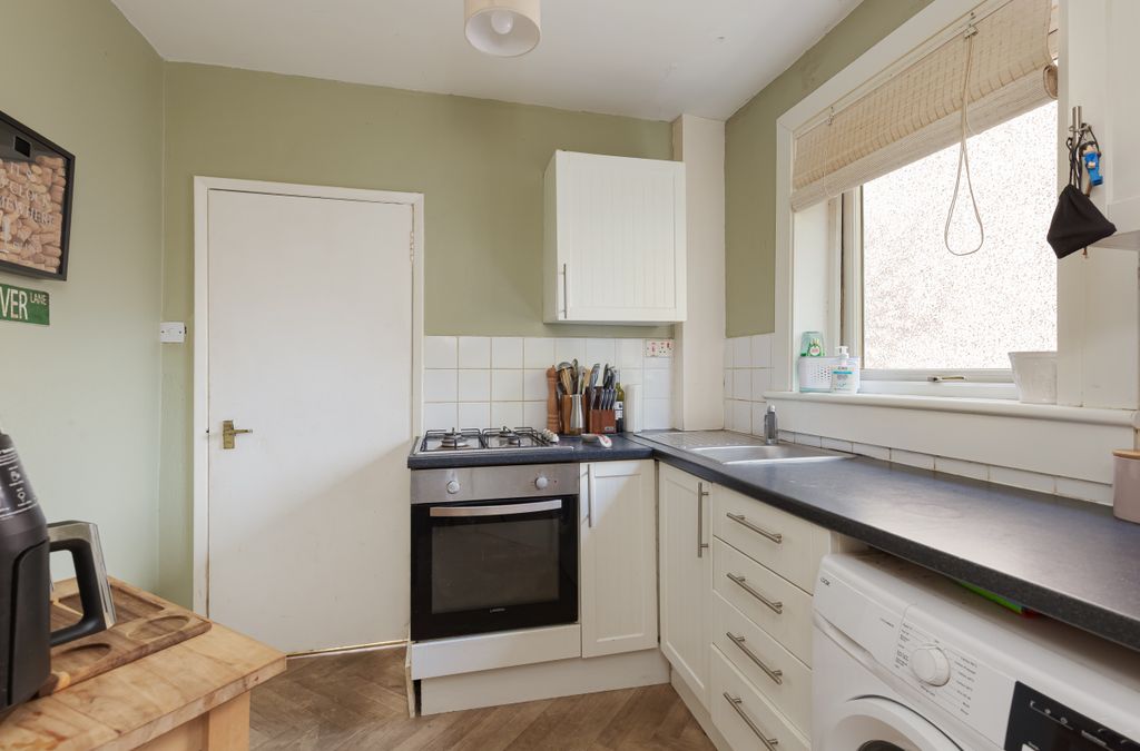 Property photo 3 of 15 Property Image 4