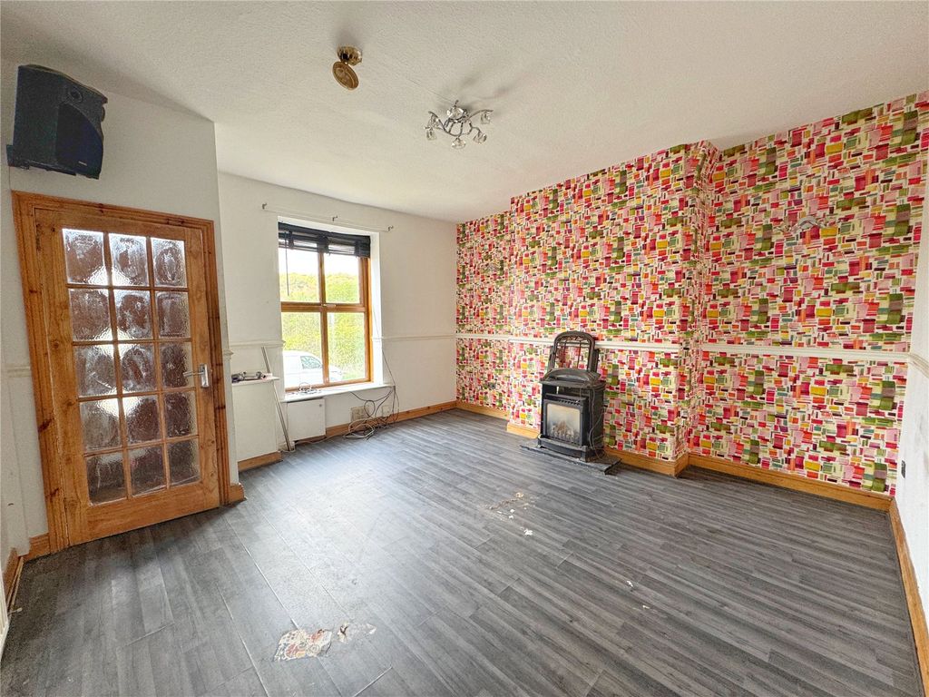 Property photo 2 of 19 Living Room