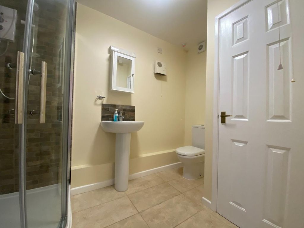 Additional image 4 of 2 bed flat for saleWilliam Street SY23