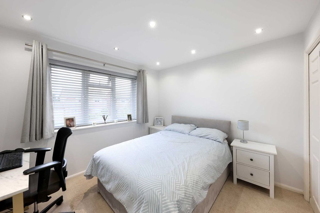 Additional image 13 of 3 bed terraced house for saleWood Pond Close, Seer Green, Beaconsfield, Buckinghamshire HP9