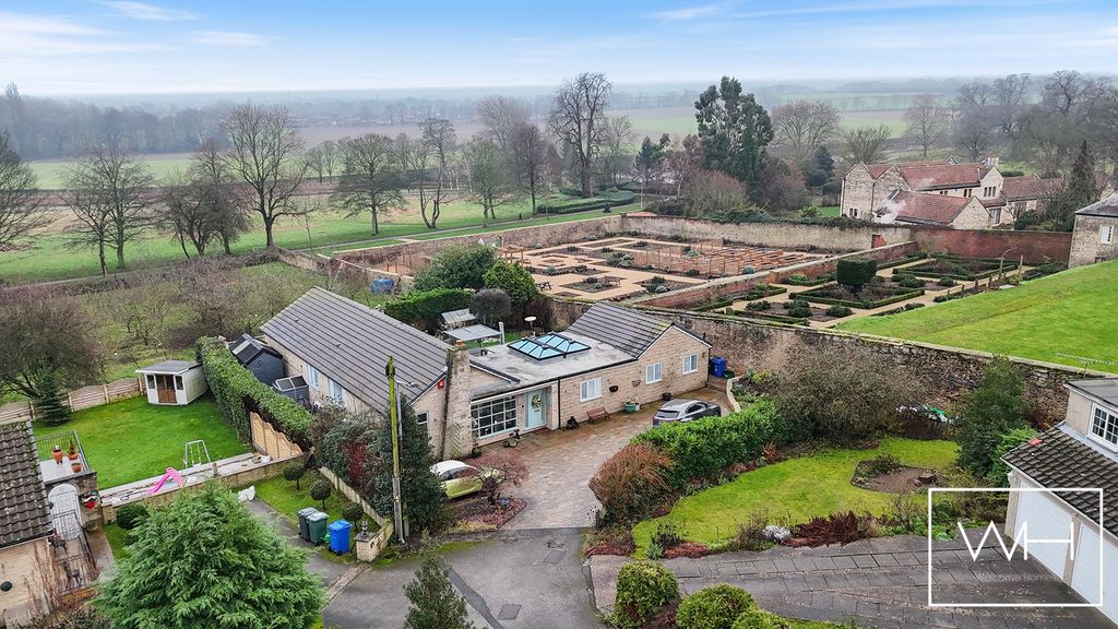 Property photo 1 of 20 4 Mulberry Close, Cusworth 03_297