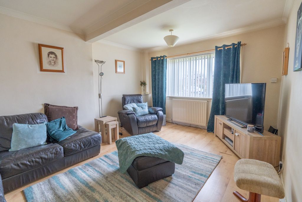 Property photo 2 of 27 Gallery