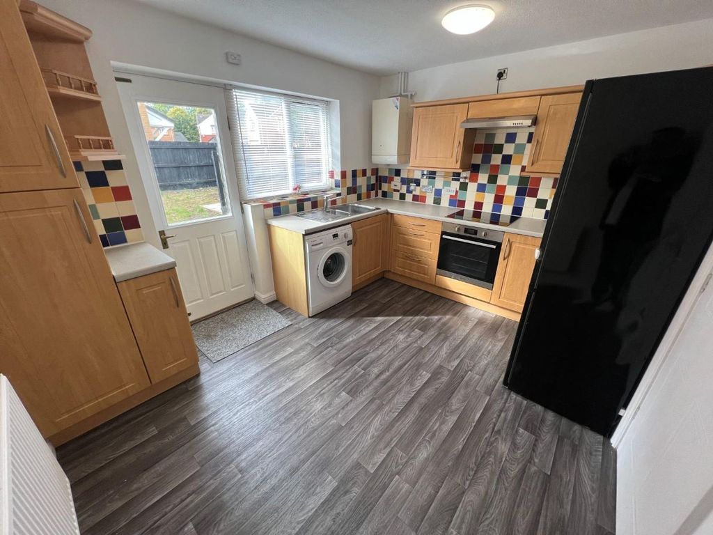 Property photo 2 of 13 Kitchen