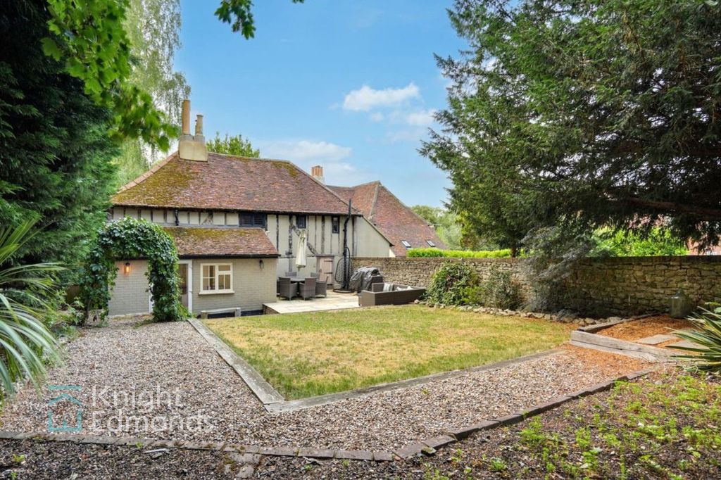 Property photo 1 of 29