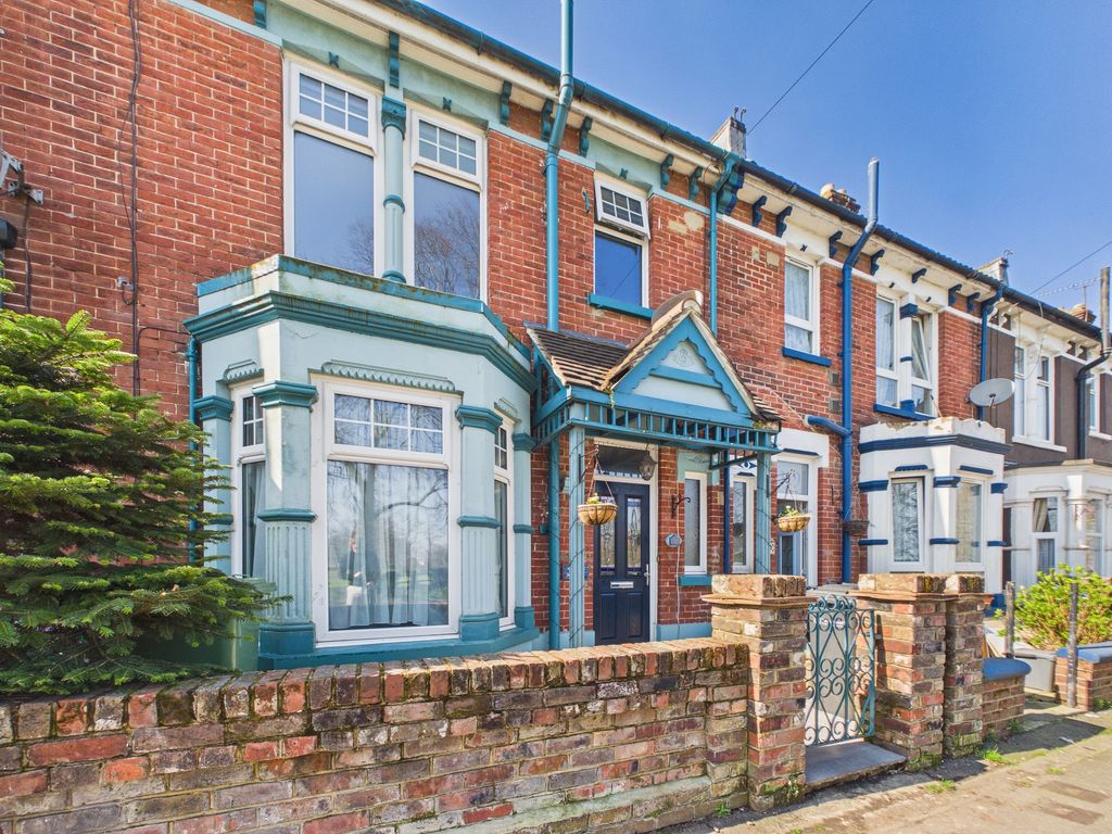 Property photo 1 of 11