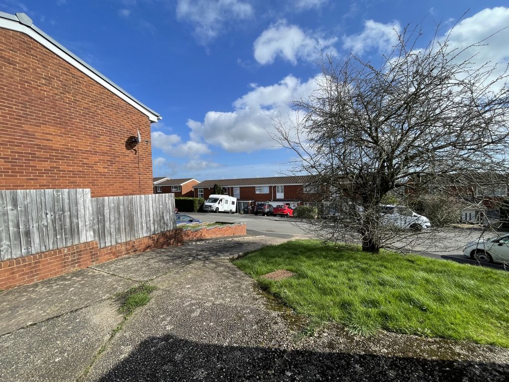 Property photo 2 of 2 Photo 2