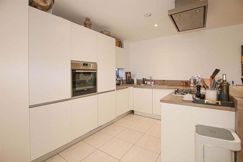 Property photo 3 of 11 Img_5486.Jpg