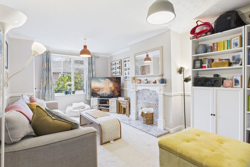 Property photo 3 of 24 Cam03162G0-Pr0367-Still025