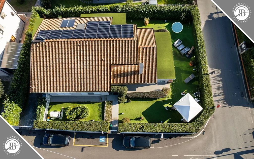 Property photo 1 of 28