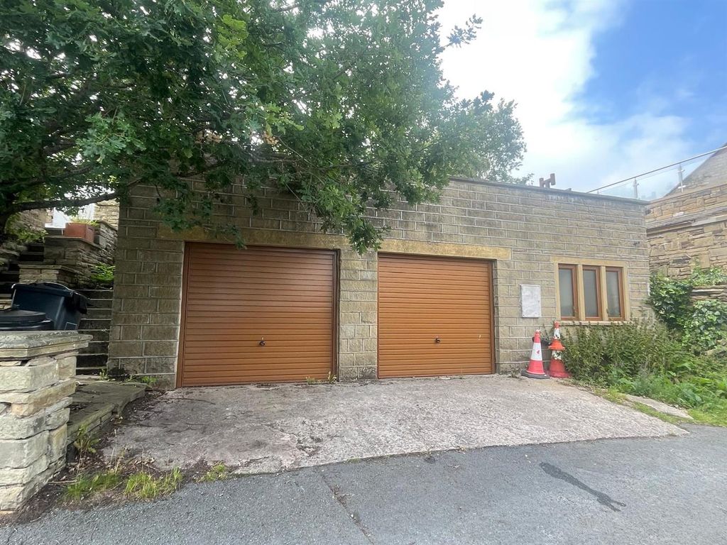 Property photo 3 of 49 Img-20250725-Wa0088.Jpg