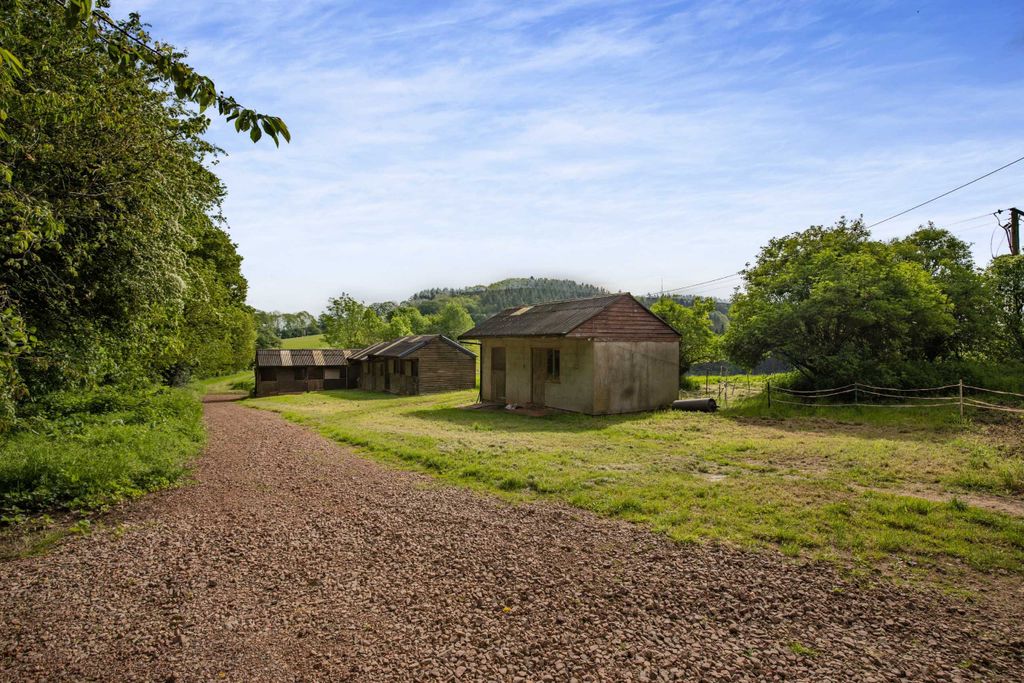 Property photo 2 of 35