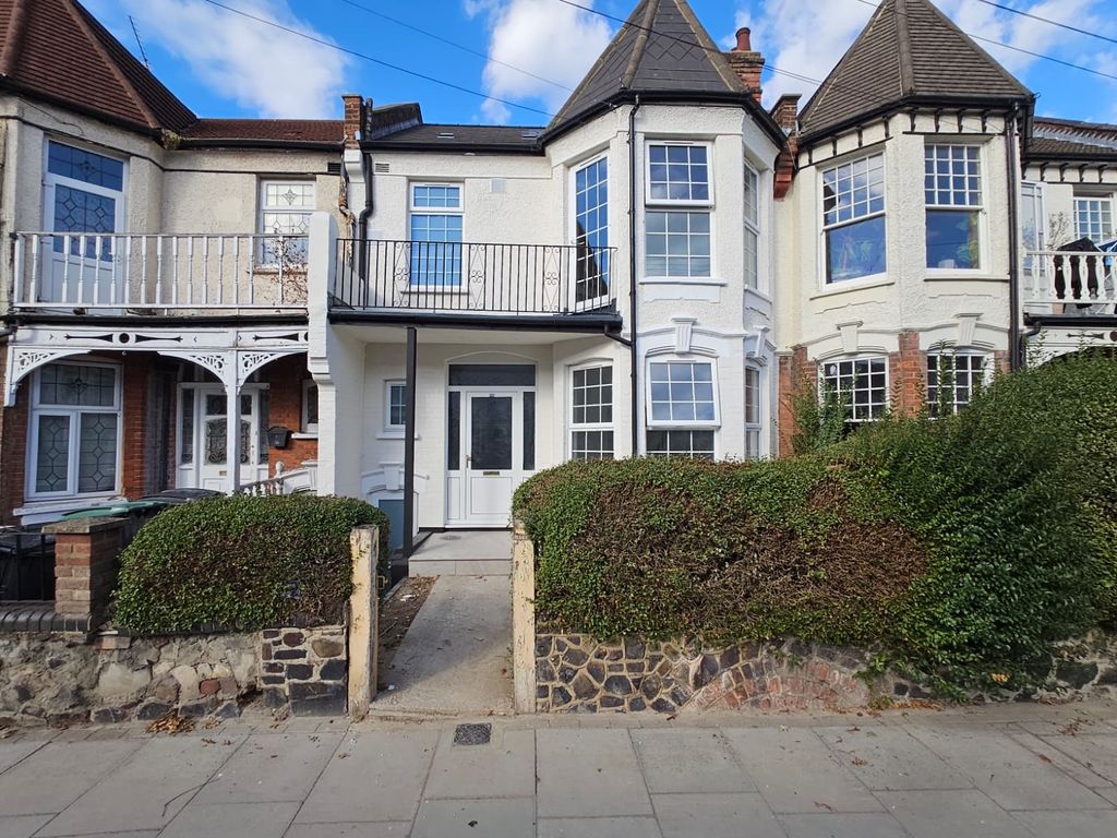 Property photo 1 of 23